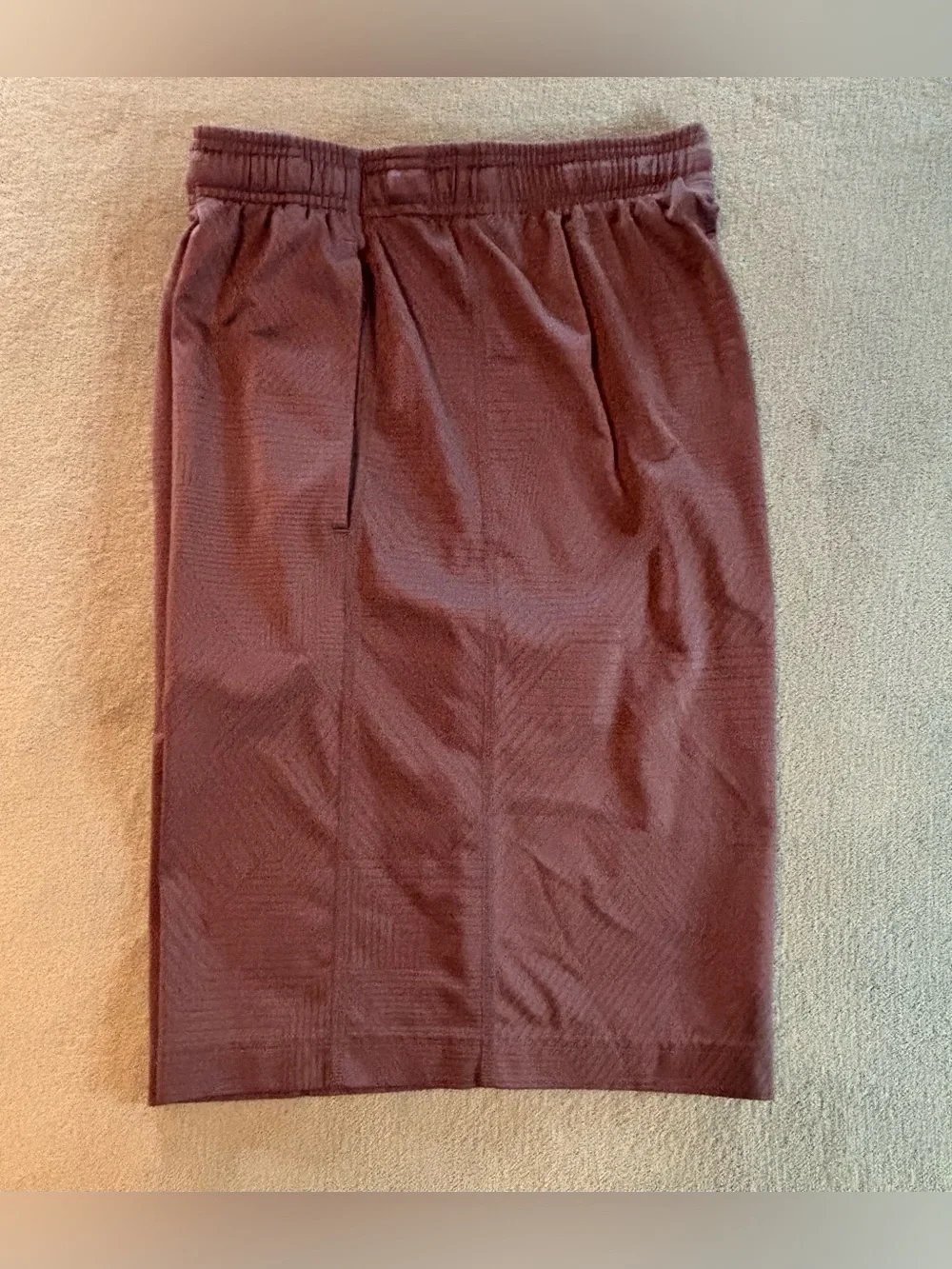 Under Armour Heatgear Dark Gray Loose Shorts. Size: M. (6511)